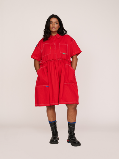 collection-curve, collection-curve-dresses, model:Sha wears size XXL and is 5’9”