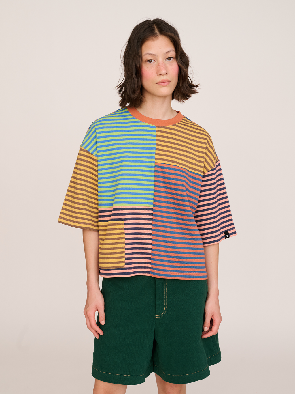 model:Jess wears size S and is 5’7”