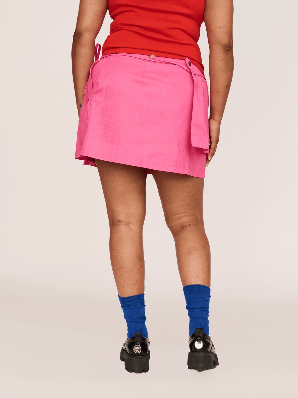 model:Sha wears size 18 and is 5’9”