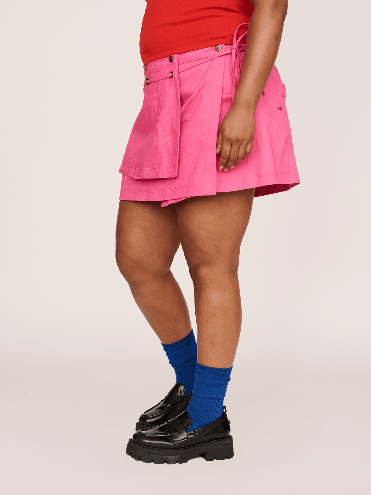 model:Sha wears size 18 and is 5’9”