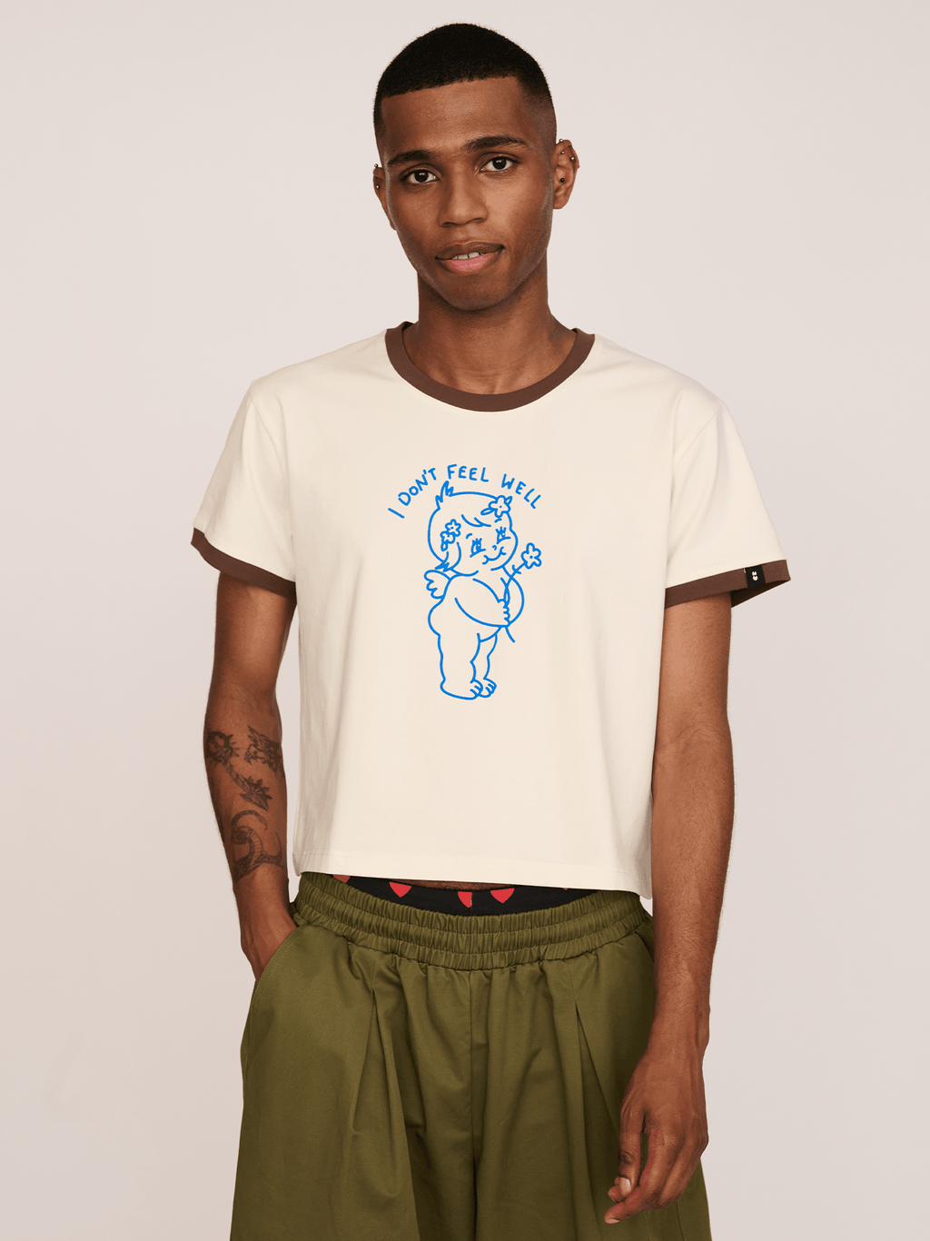 Collection-men-landing, collection-men-new-in-1, collection-men, collection-mens-t-shirts, model:Paris wears size L and is 6’2”