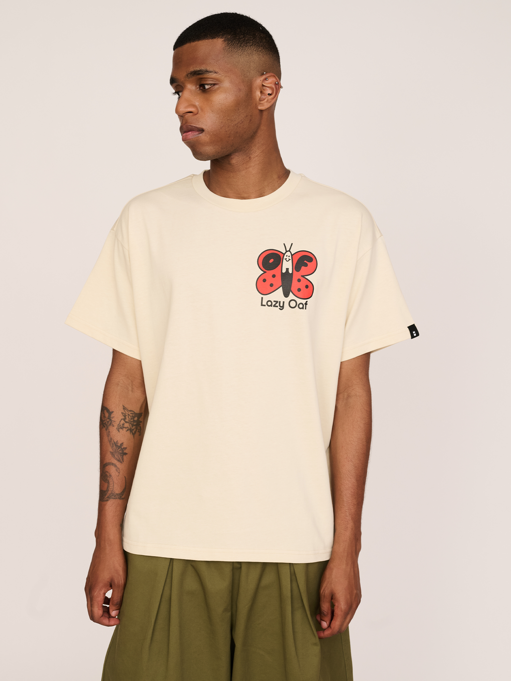 Collection-men-landing, collection-men-new-in-1, collection-men, collection-mens-t-shirts, model:Collection-men-landing, model:Paris wears size L and is 6’2”

