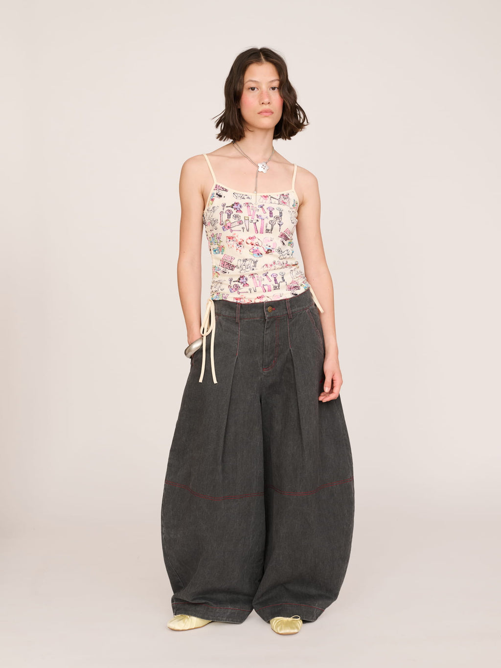 model:Jess wears size S and is 5’7”