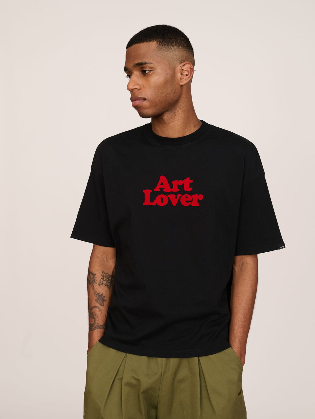 model:Paris wears size L and is 6’2”