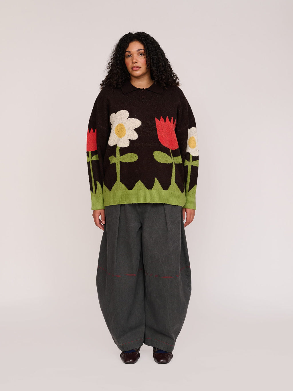 model:Elena wears size XXL and is 5’10”