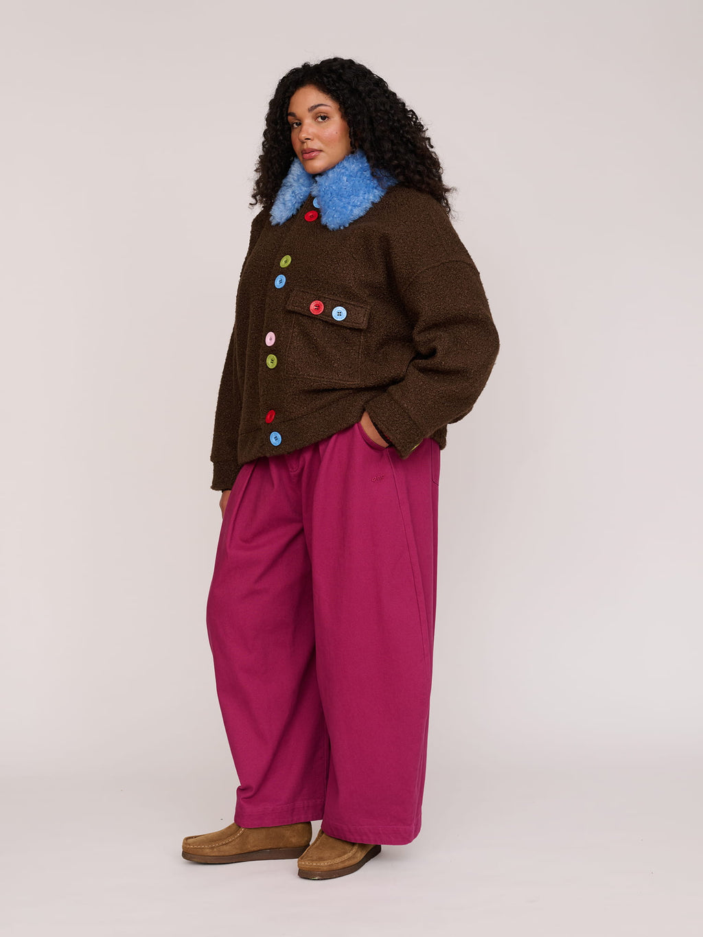 model:Elena wears size XXL and is 5’10”