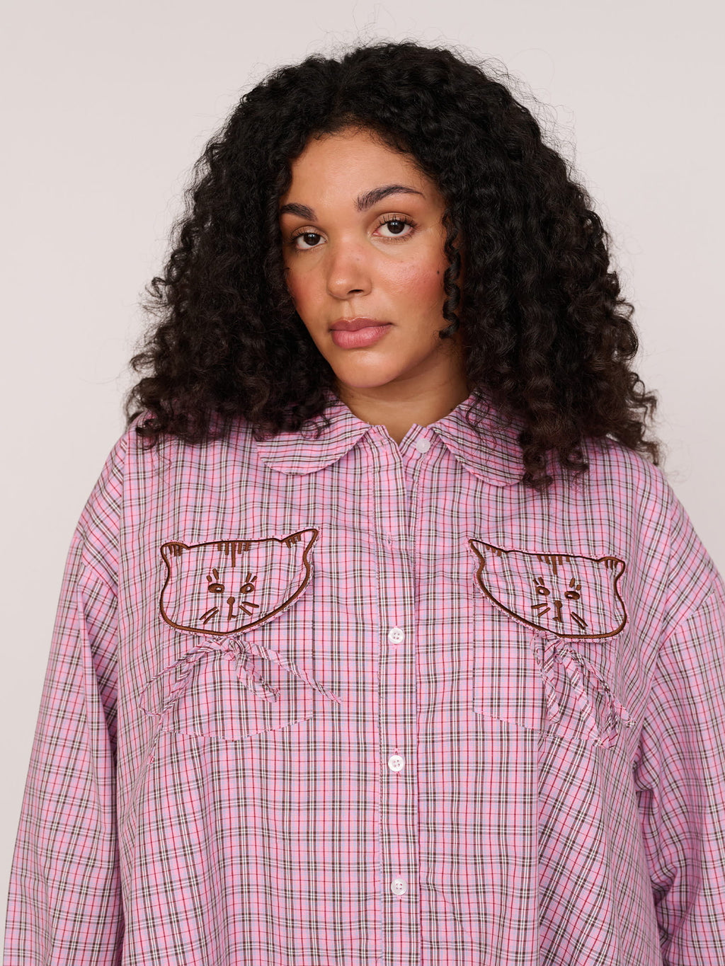 model:Elena wears size XXL and is 5’10”