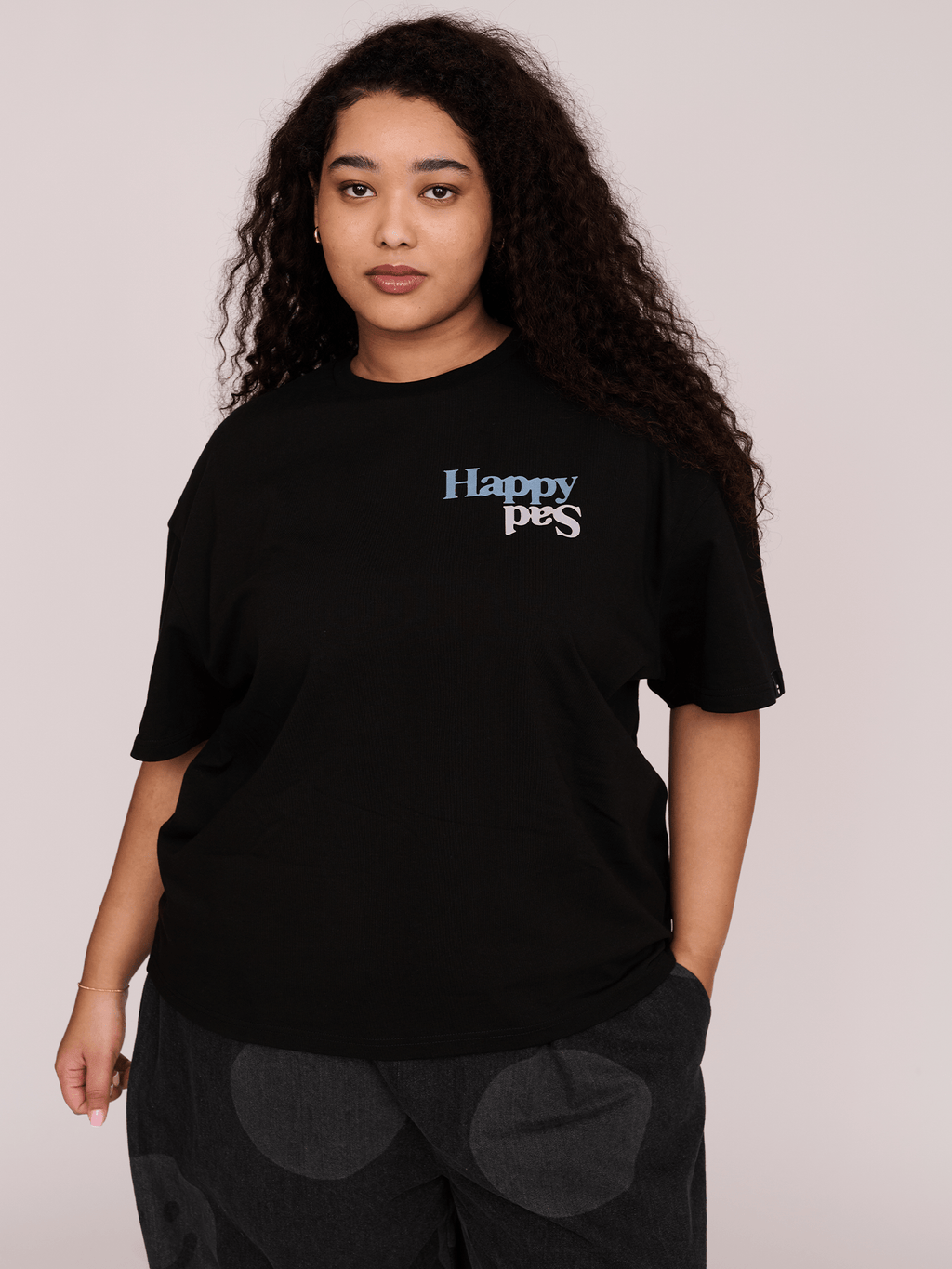 collection-curve, model:Zaynab wears size XXL and is 5’8”