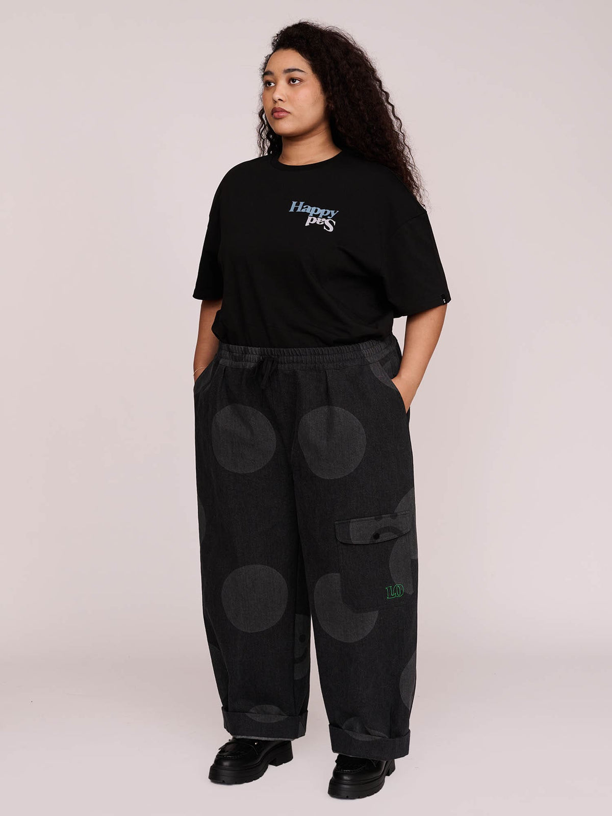 collection-curve, model:Zaynab wears size XXL and is 5’8”, collection-curve-bottoms