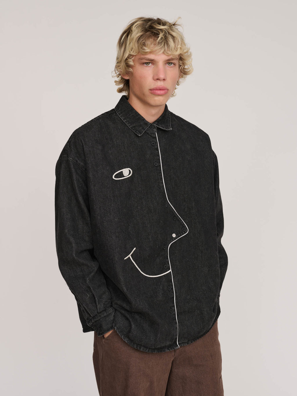 model:Max wears size L and is 6’1”, collection-all-shirts