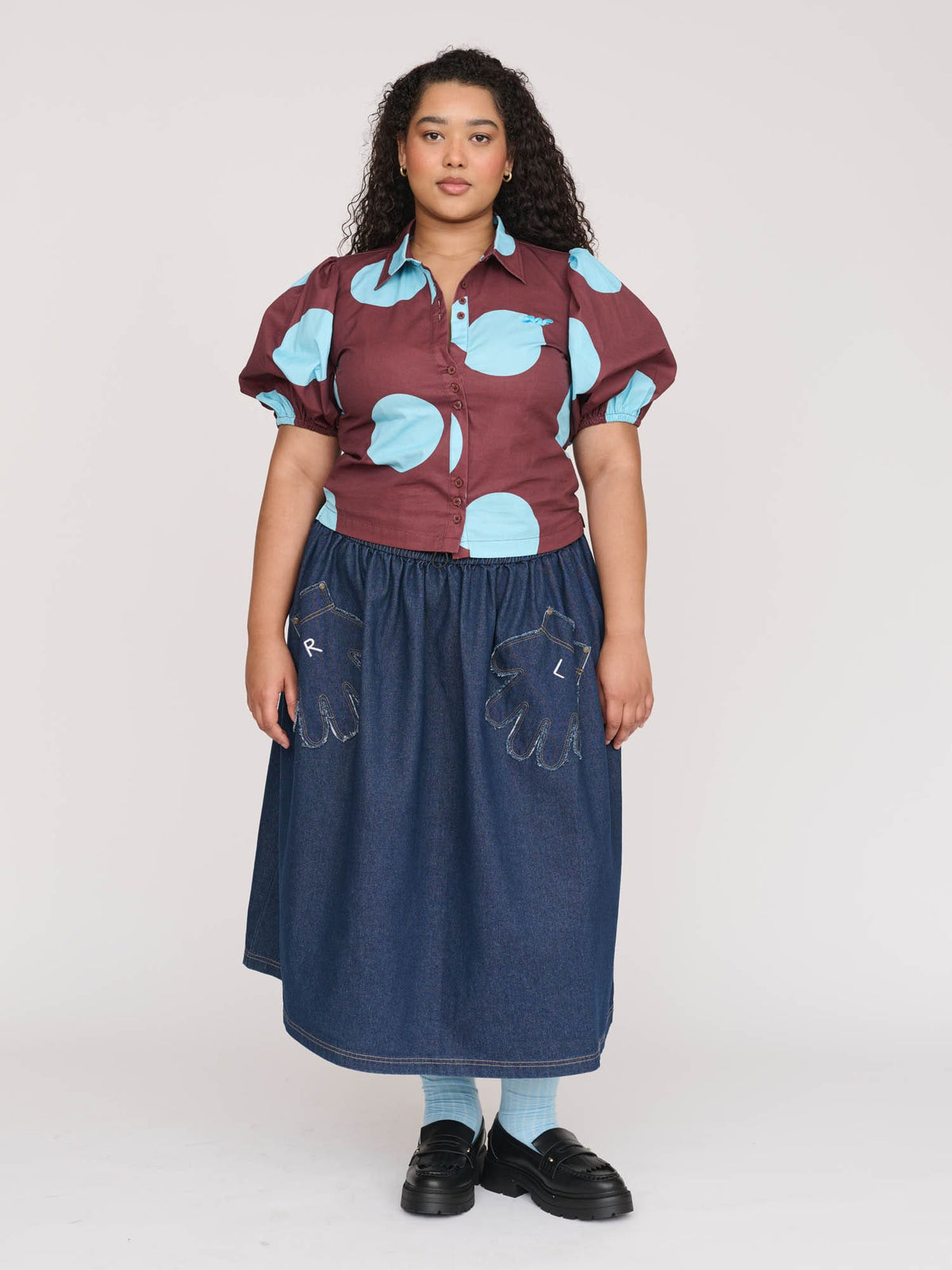 collection-curve, model:Zaynab wears size 18 and is 5’8”