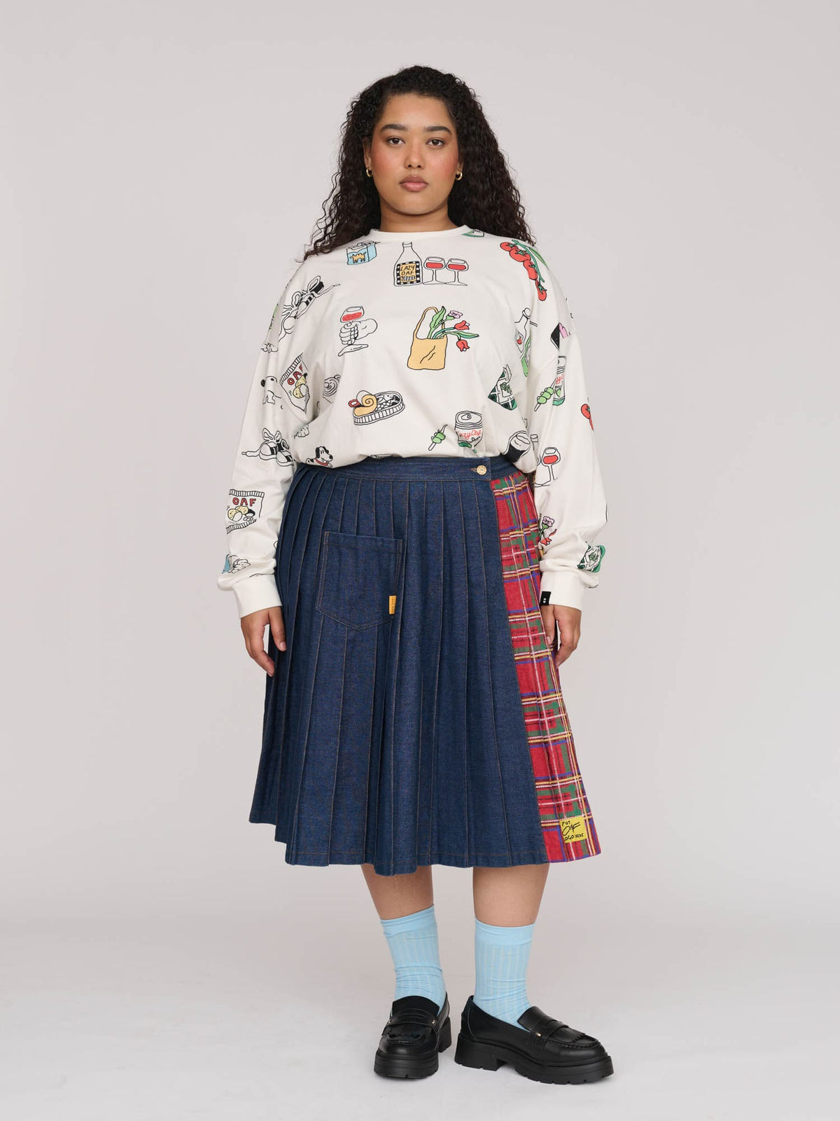 collection-curve, model:Zaynab wears size XXL and is 5’8”
