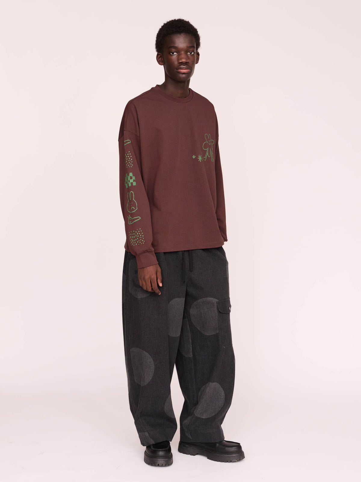 model:Elhadj wears size L and is 6’1”