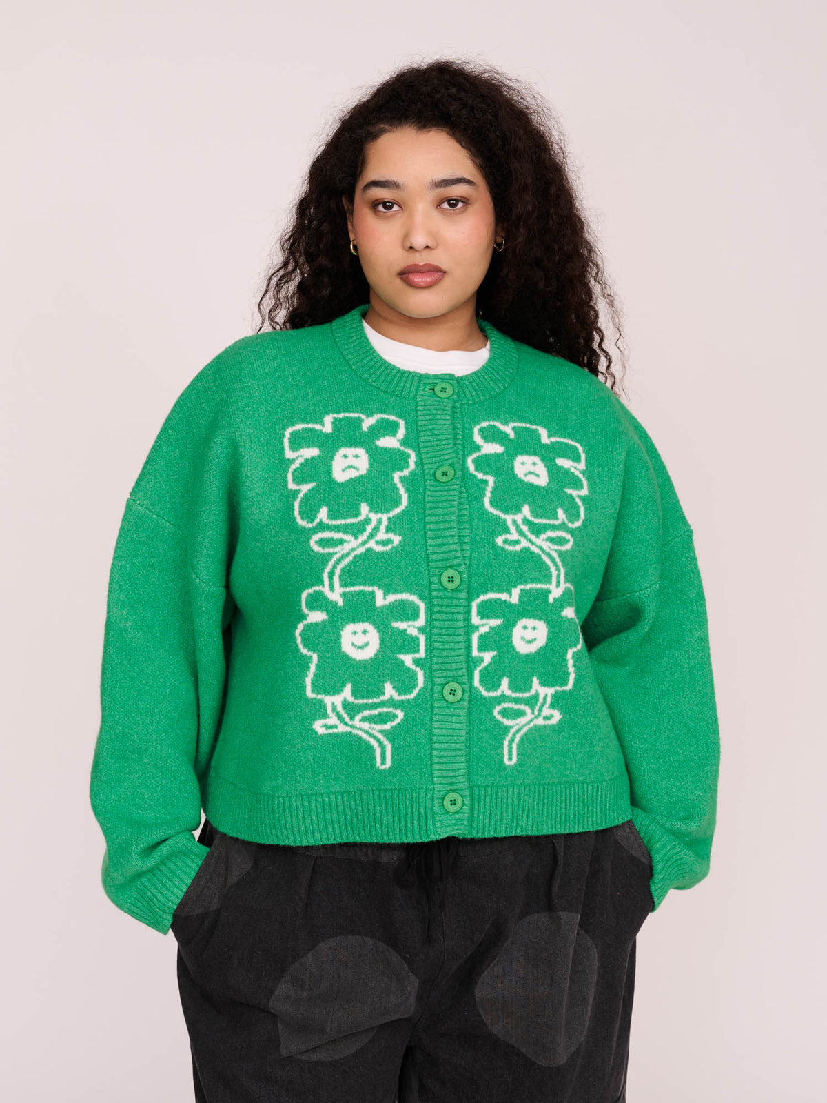 collection-curve, model:Zaynab wears size XXL and is 5’8”, collection-womens-jumpers,