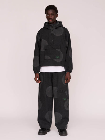 model:Elhadj wears size L and is 6’1”