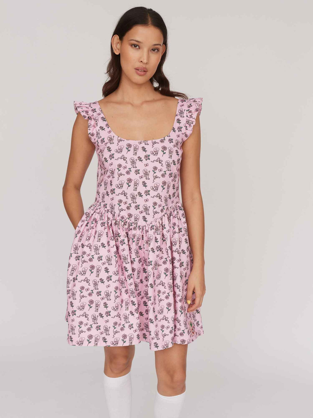 Collection-women-landing, collection-women-new-in-1, Collection-women-dresses,model:Altynay wears size 8 and is 5’9”