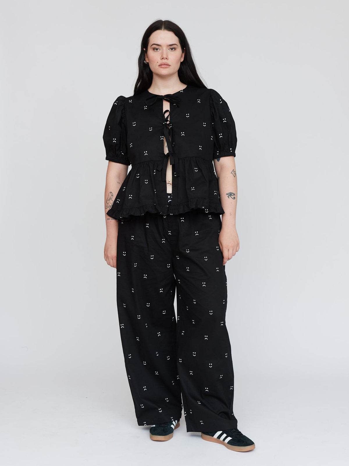 collection-curve, model: Salome wears size XL and is 5’11”, collection-co-ords