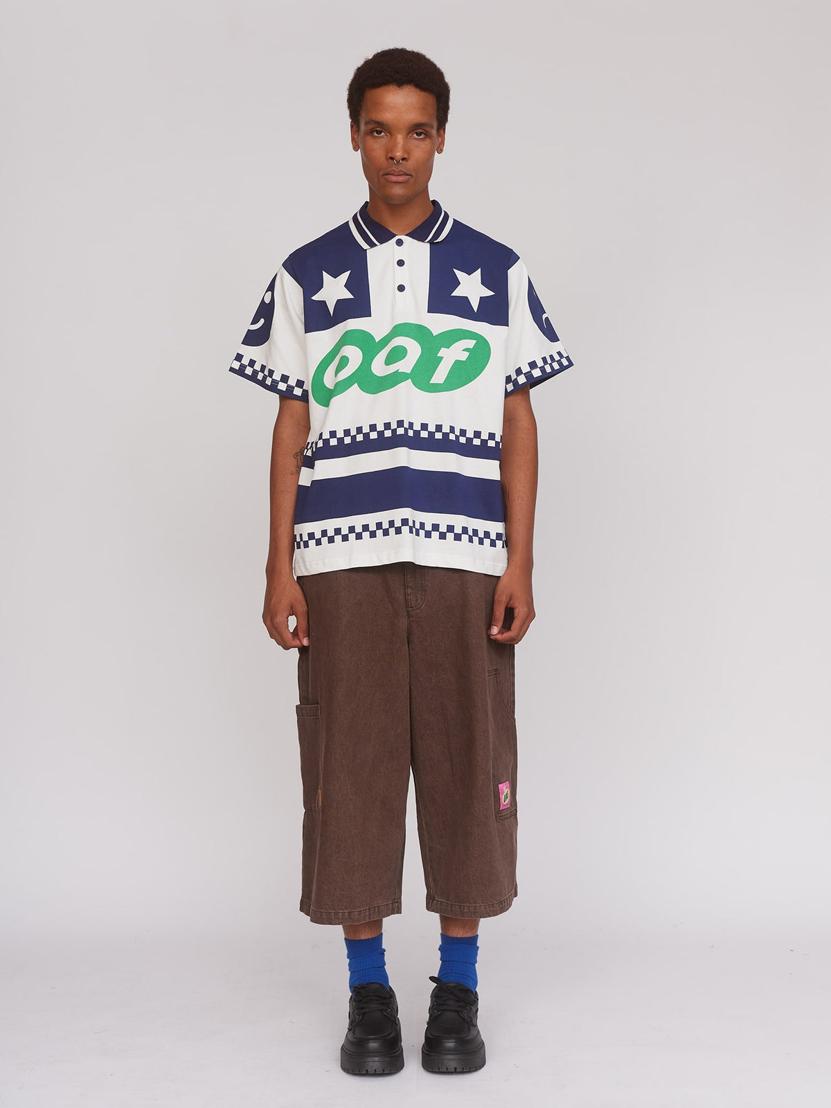 model:Fiki wears size L and is 6’3”