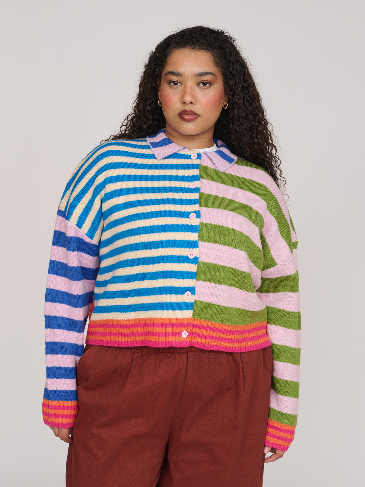 collection-curve, model:Zaynab wears size XXL and is 5’8”
