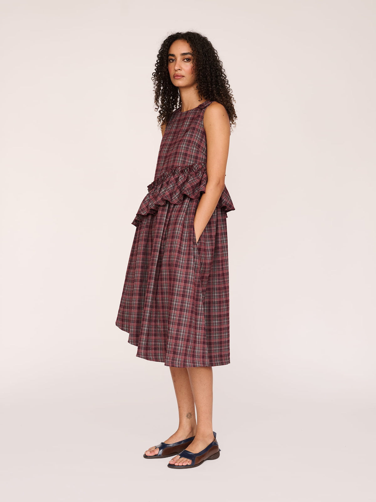model:Furra wears size 8 and is 5’10” 