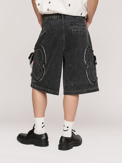 model:Quinuo wears size W26 and is 6’0”