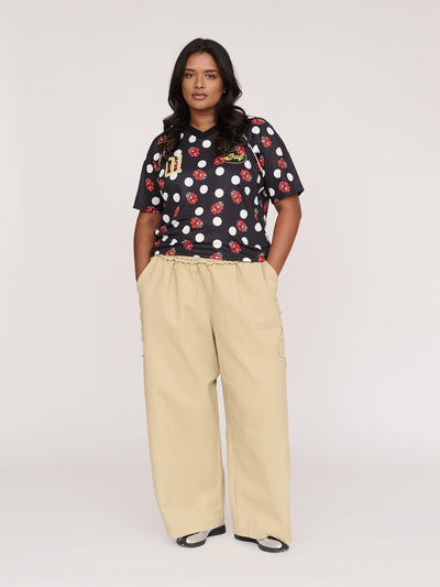 model:Sha wears size XXL and is 5’9”