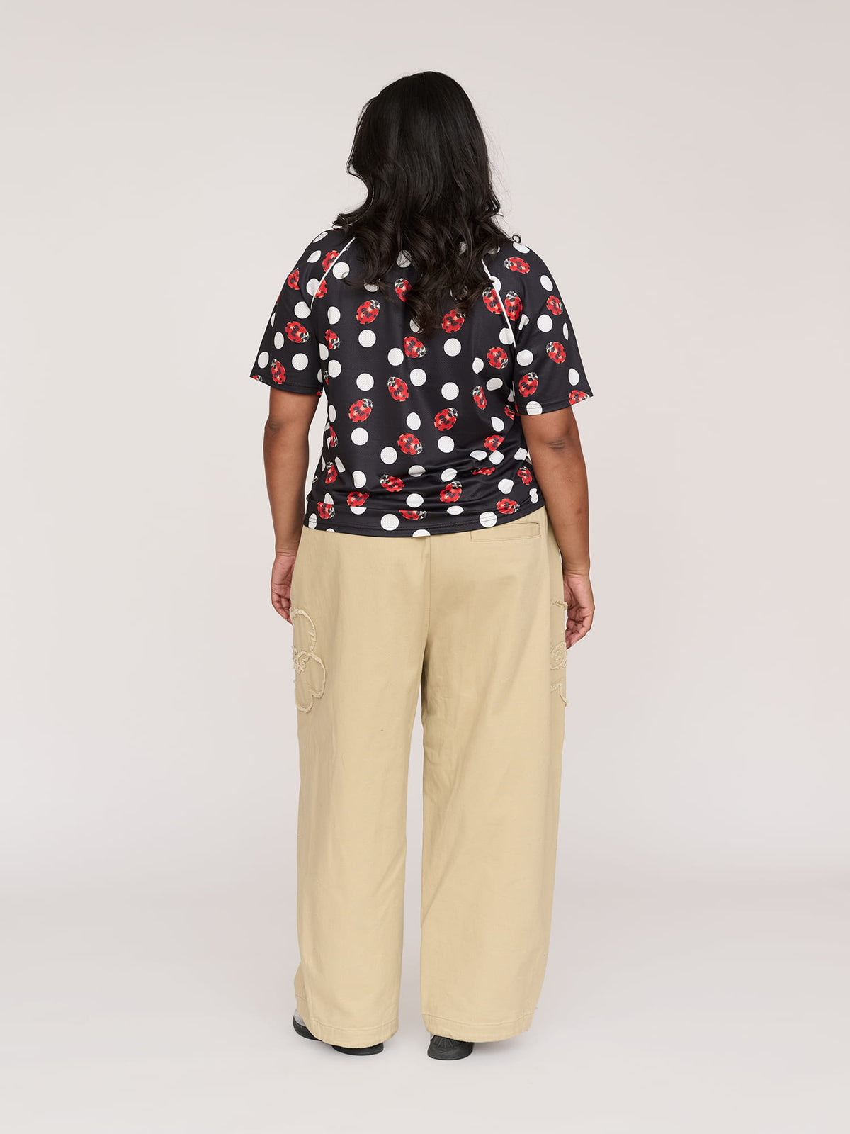 model:Sha wears size XXL and is 5’9”