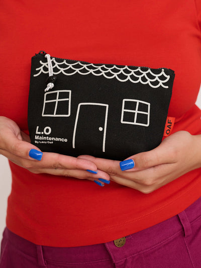 L.O Maintenance Cottage Wash Bag