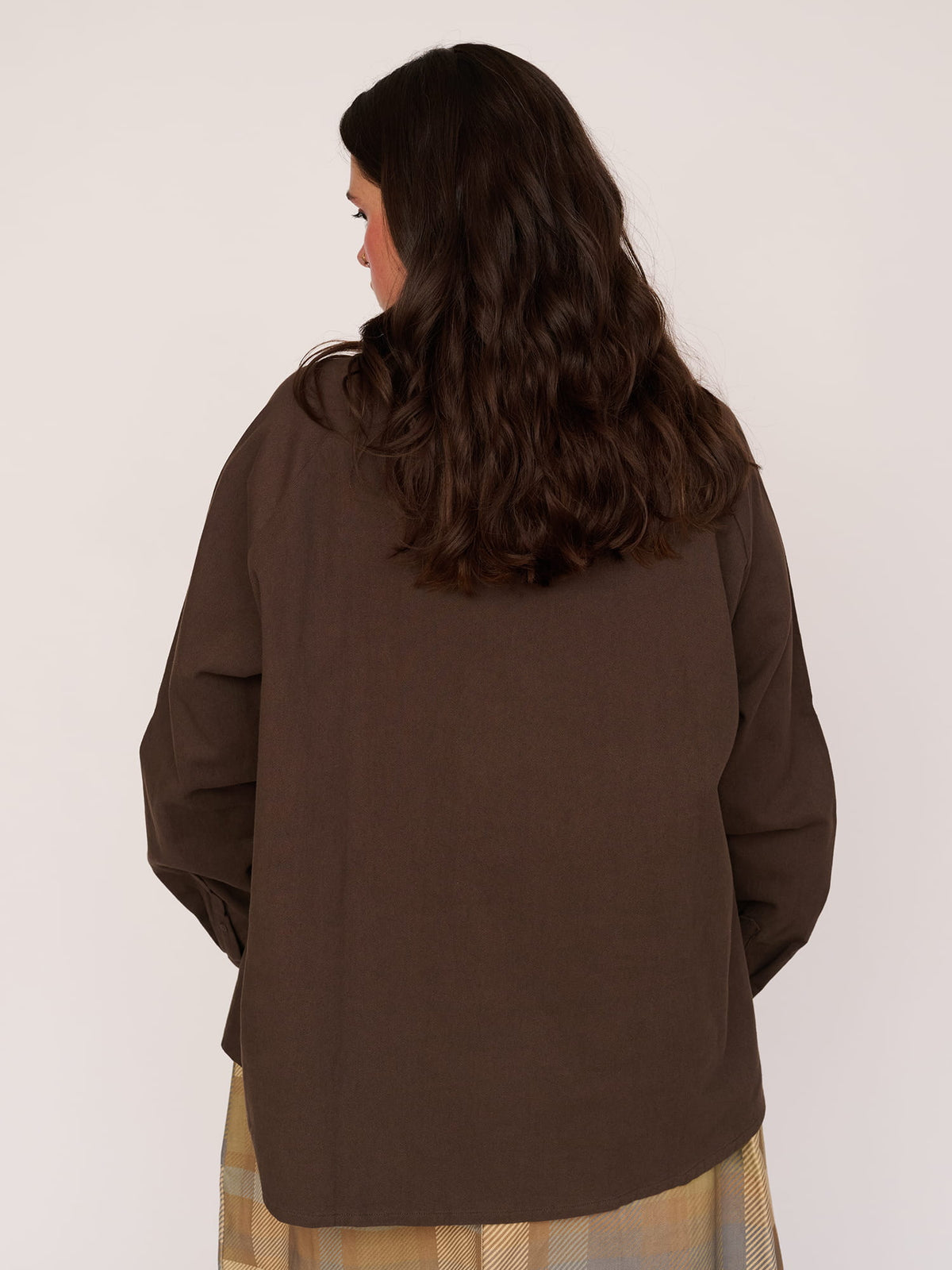 model:Bella wears size XXL and is 5’10”