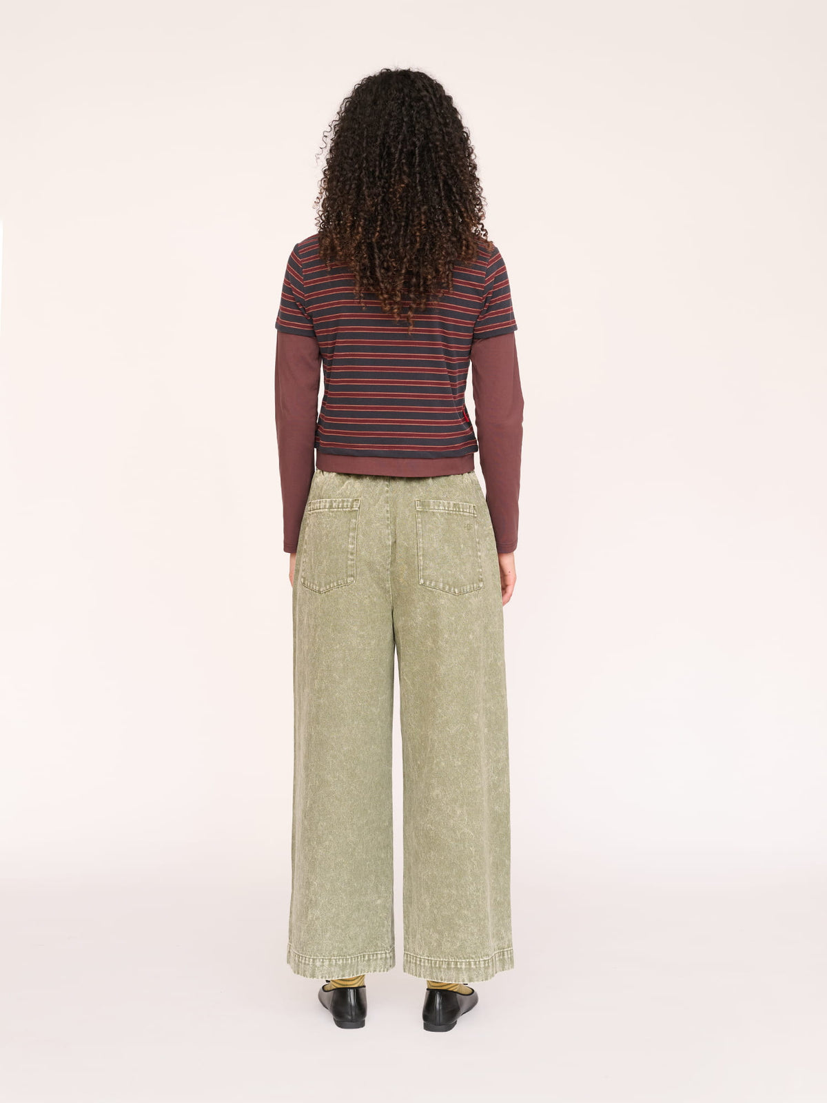 model:Furra wears size S and is 5’10”