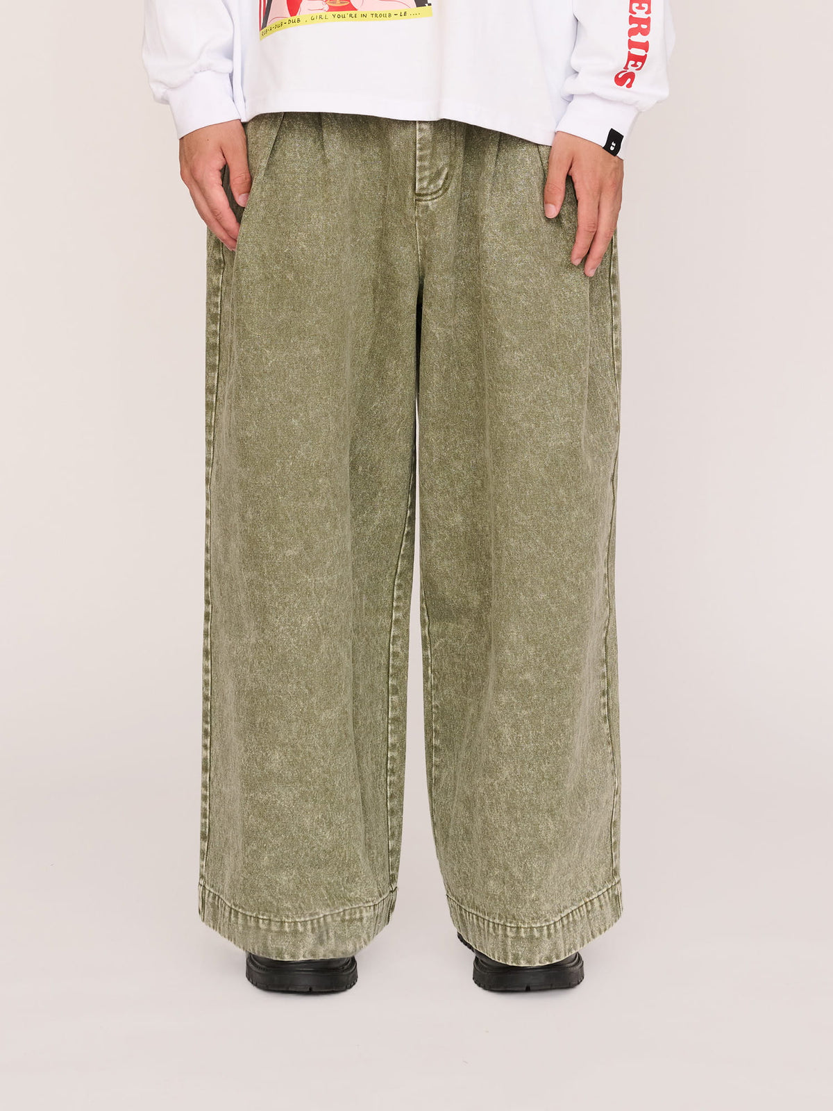Collection-men-landing, collection-men-new-in-1, collection-men, collection-mens-trousers, collection-mens-bottoms, model:Emmett wears size L and is 6’1”, collection-mens-layering