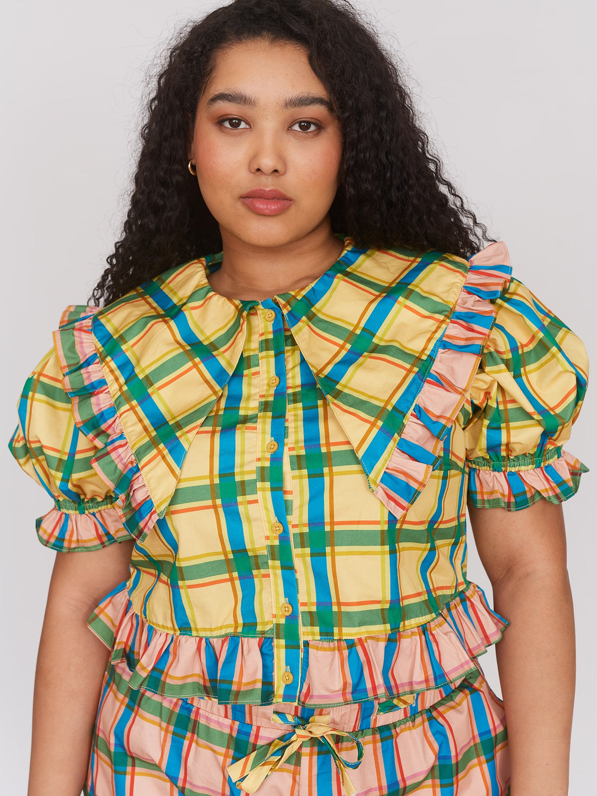 collection-summer-shop, model:Zaynab wears size XXL and is 5’8”,