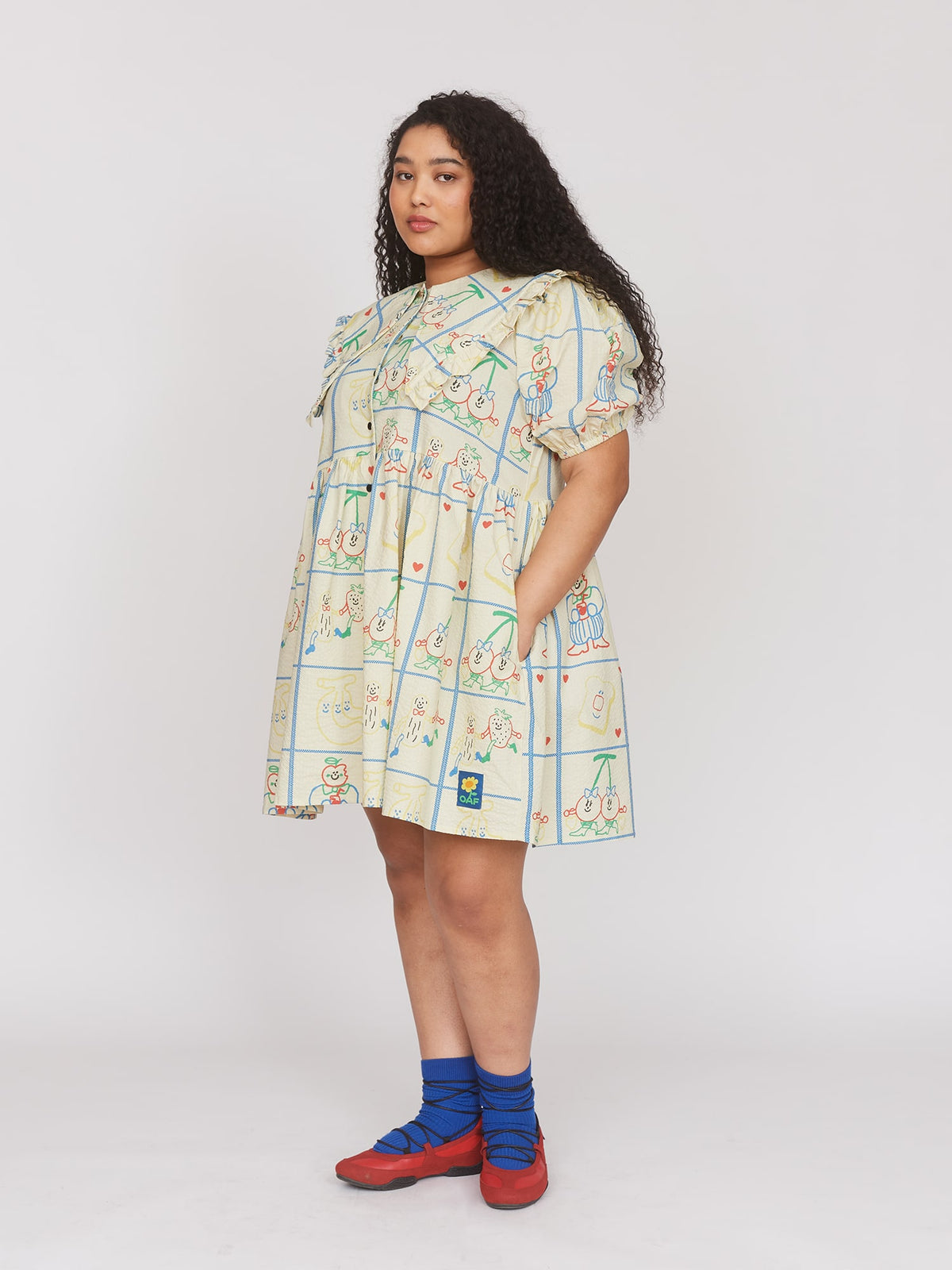 model:Zaynab wears size XXL and is 5’8”