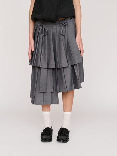Collection-women-landing, collection-women-new-in-1, collection-all-skirts-shorts, collection-all-skirts-dresses, model:Azul wears size S and is 5’8”