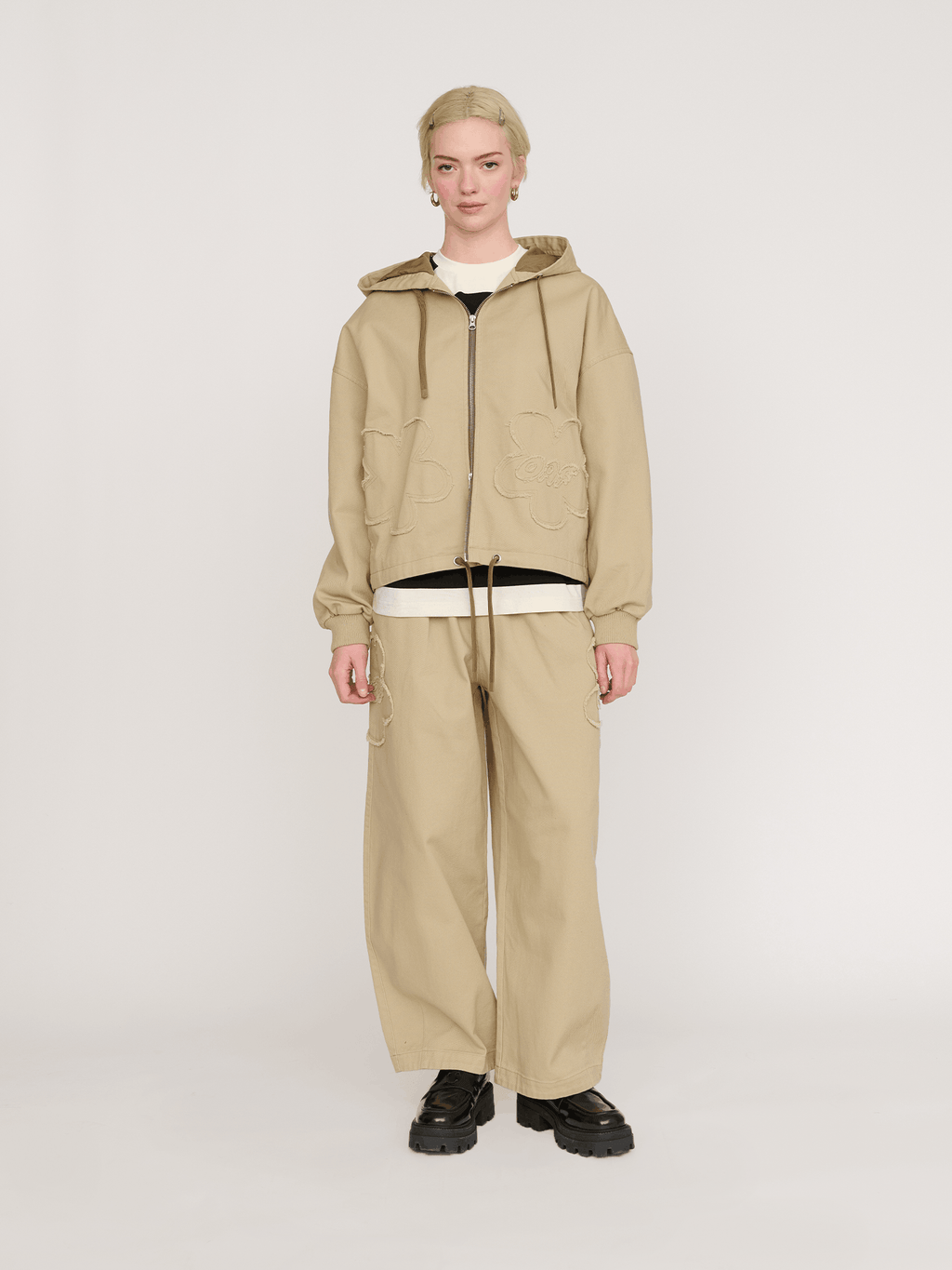 model:Emmie wears size S and is 5’6”