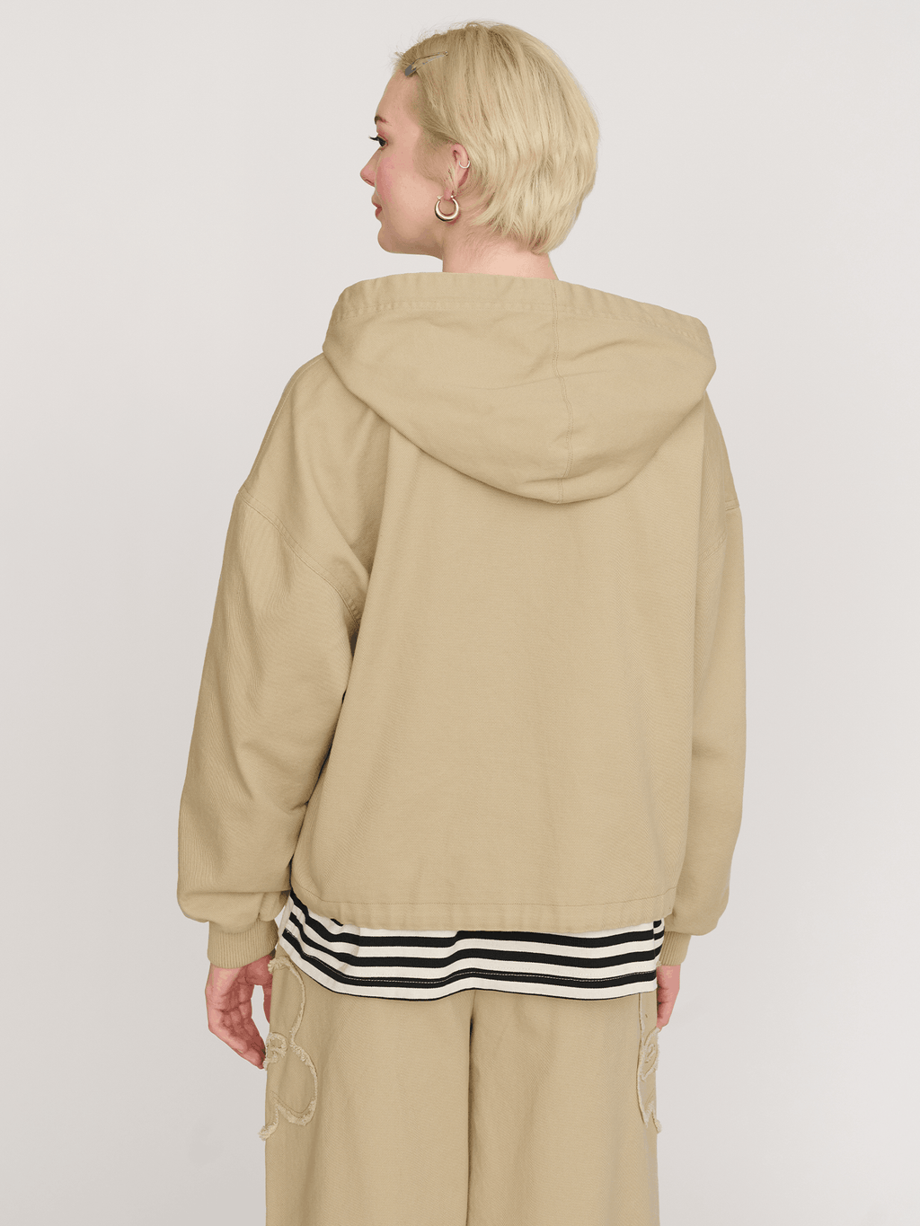 model:Emmie wears size S and is 5’6”