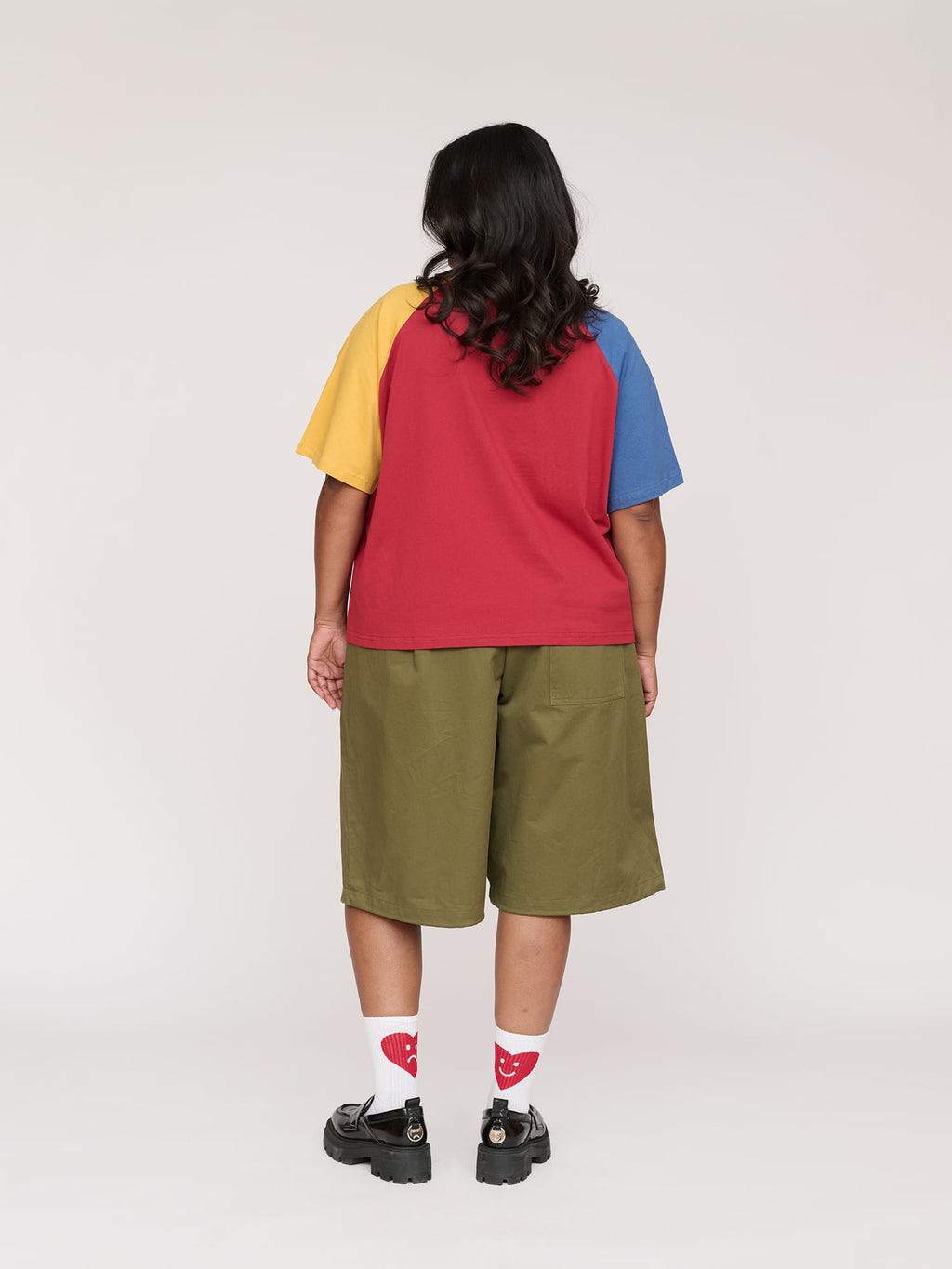 model:Sha wears size XXL and is 5’9”