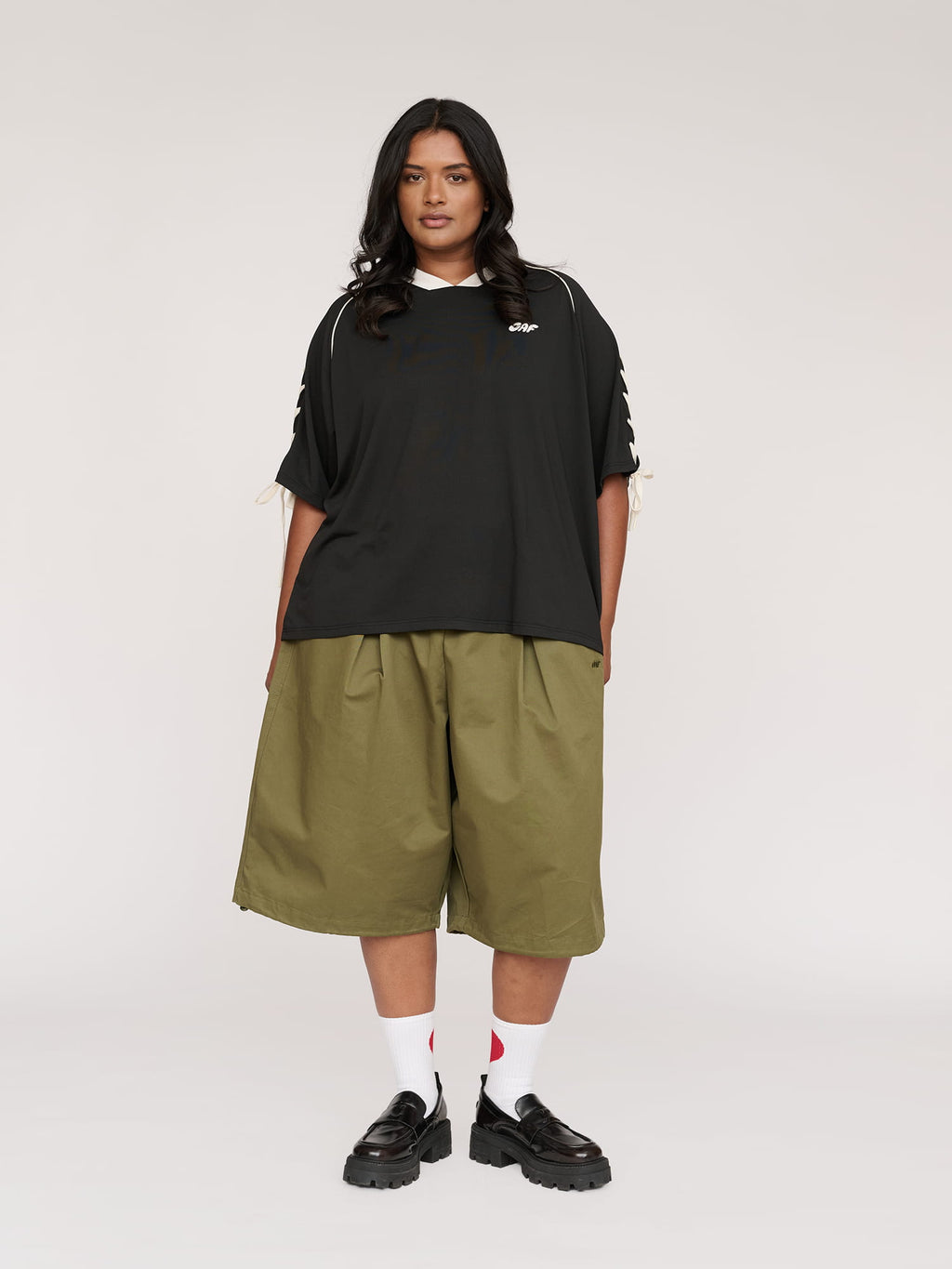 model:Sha wears size XXL and is 5’9”