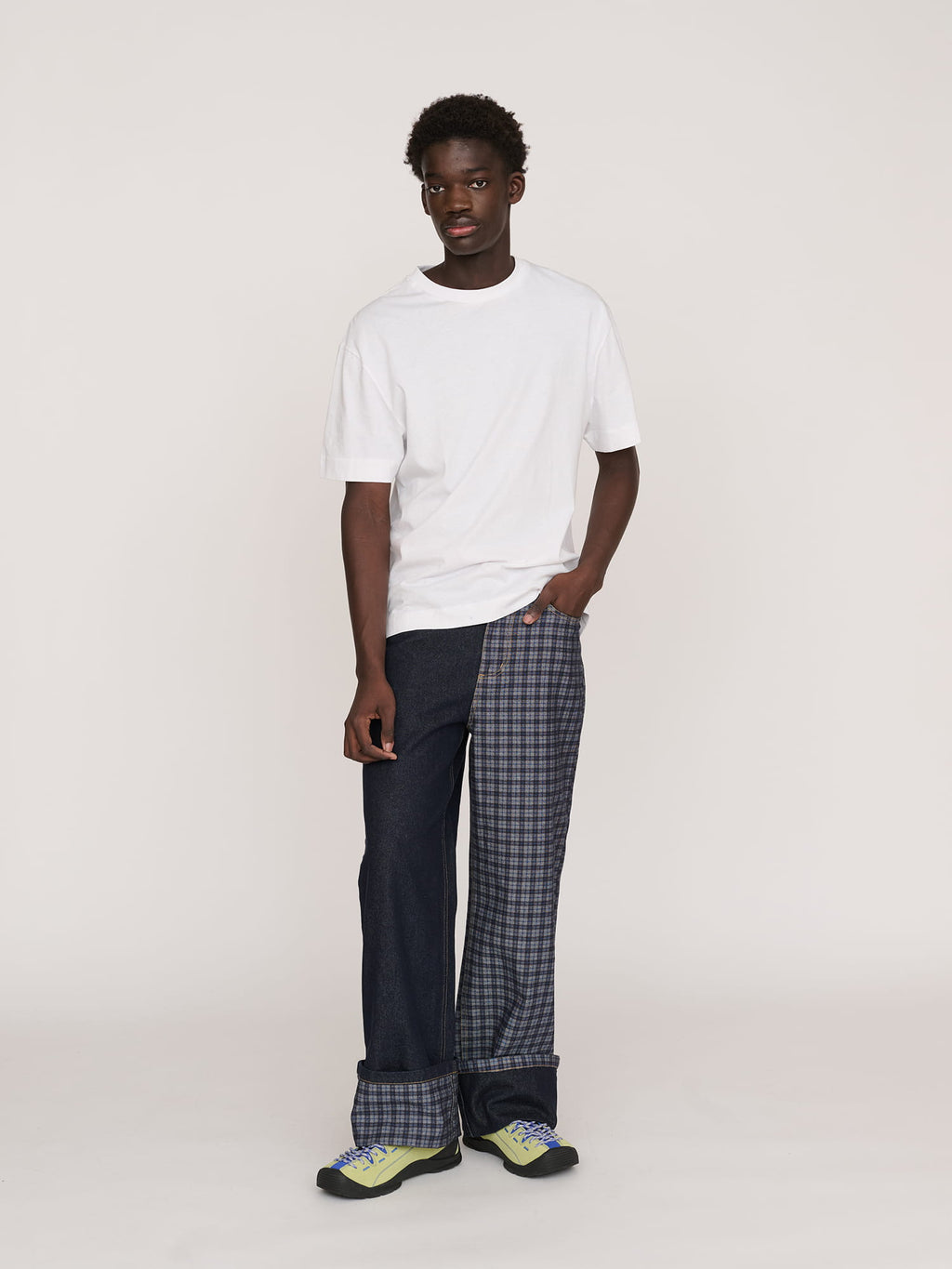 model:Elhadj wears size 26 an is 6’1”