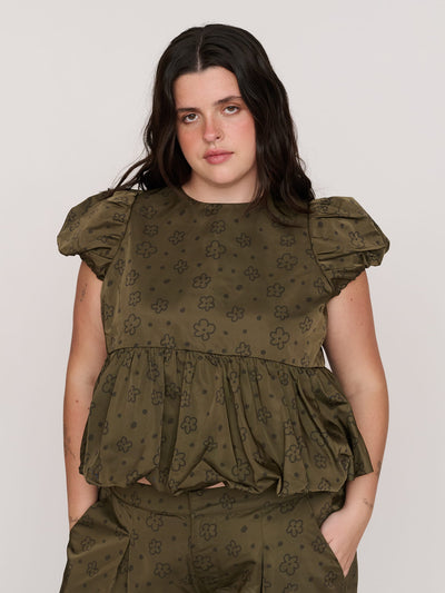 model:Bella wears size XXL and is 5’10”, collection-curve, 