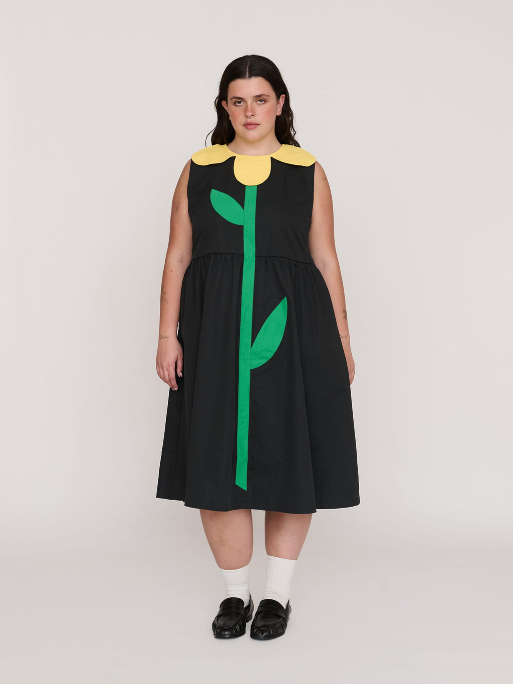 model:Bella wears size 18 and is 5’10”, collection-curve-dresses