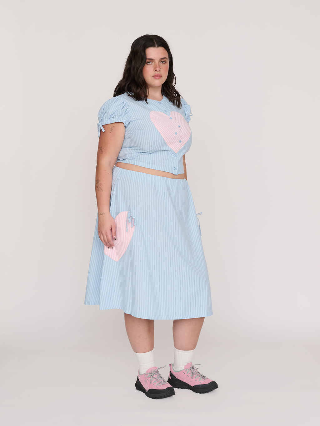 model:Bella wears size XXL and is 5’10”