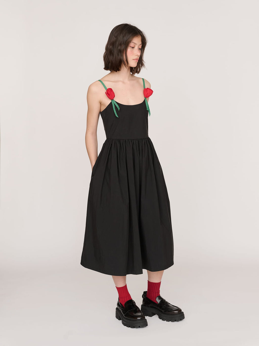model:Jess wears size 8 and is 5’7”