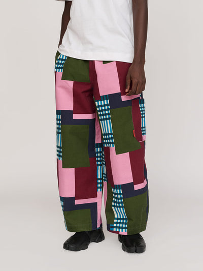 Collection-men-landing, collection-men-new-in-1, collection-men, collection-mens-trousers, model:Elhadj wears size L and is 6’1”