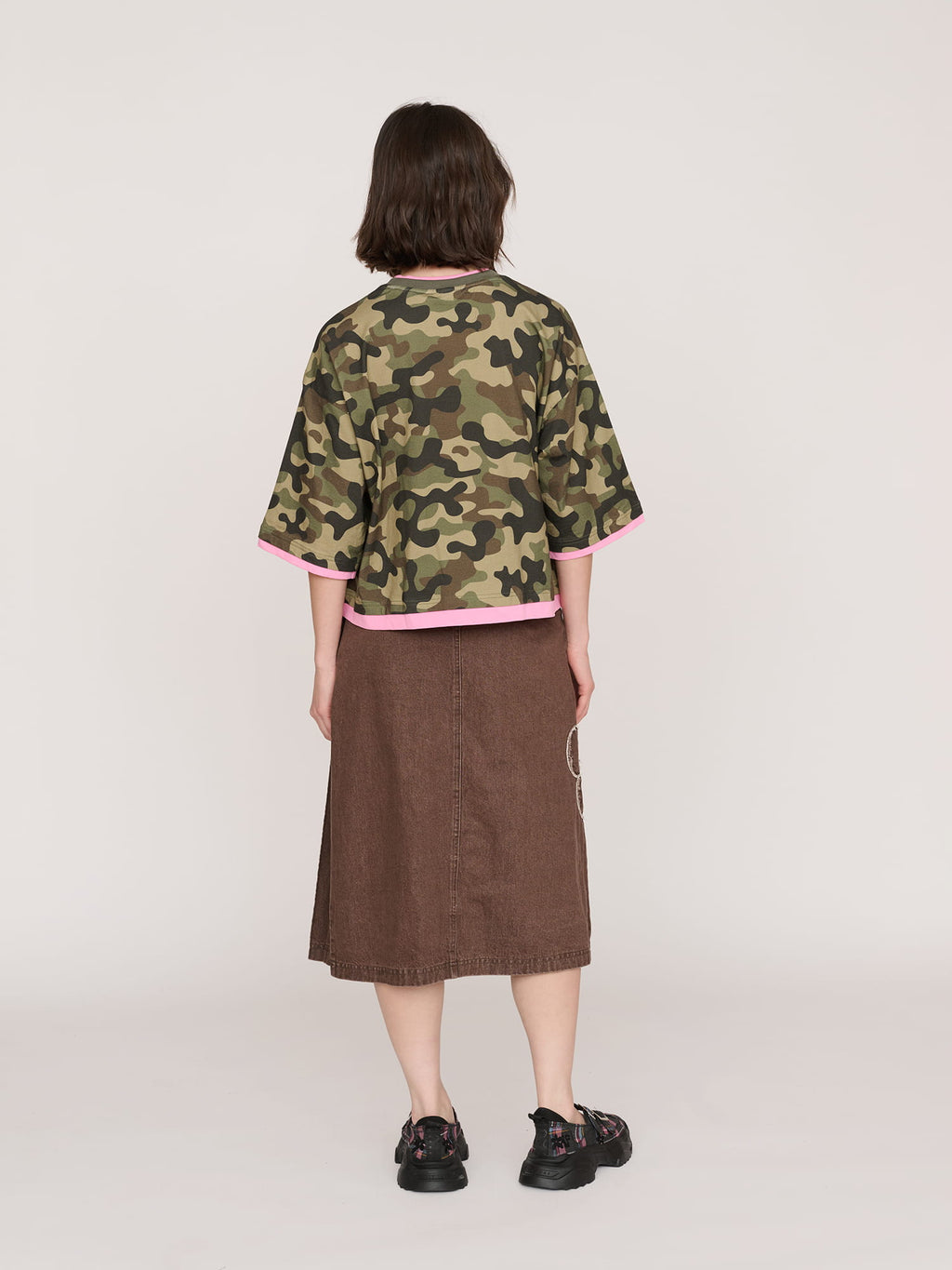 model:Jess wears size S and is 5’7”