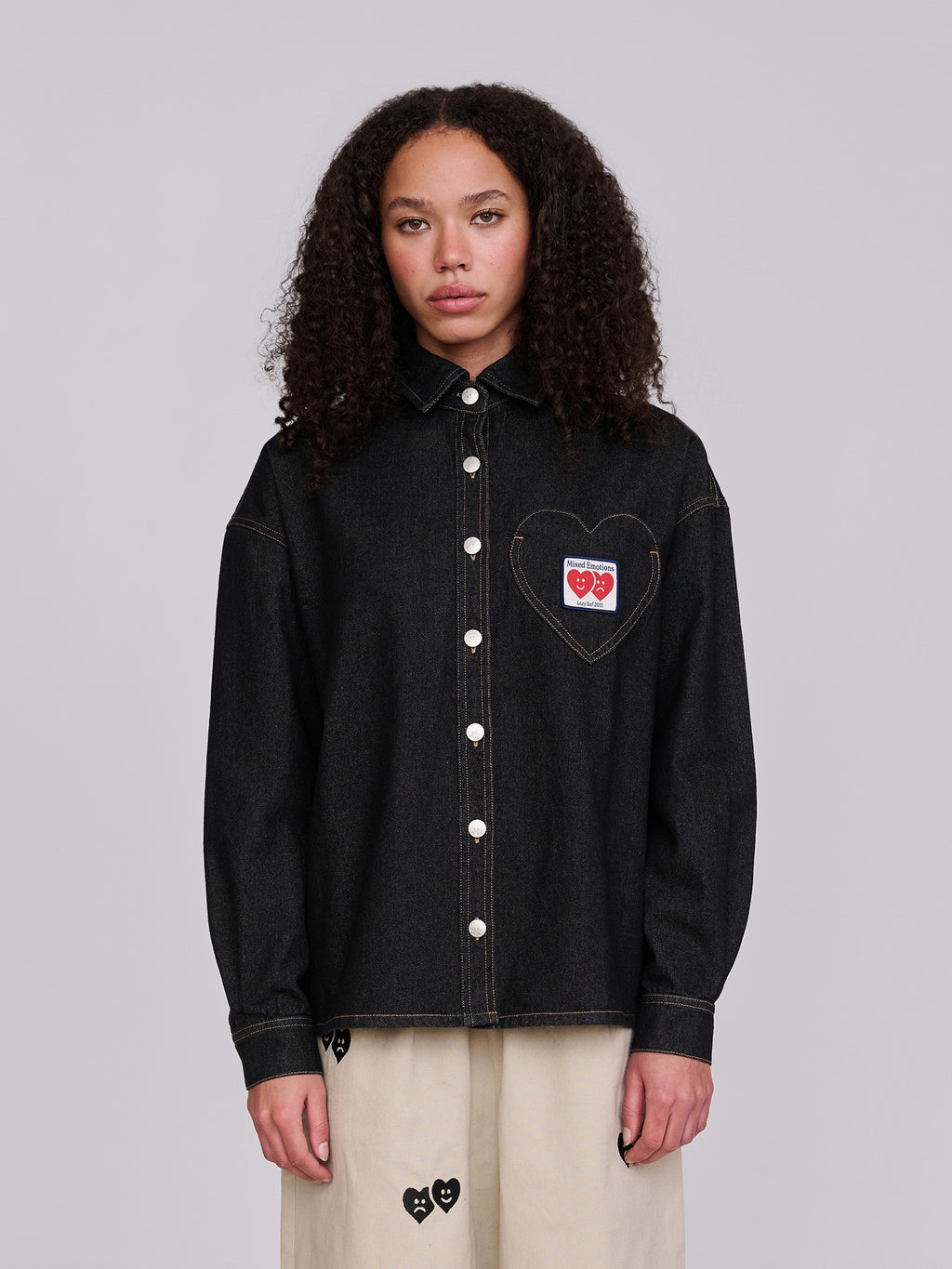 Collection-women-landing, collection-women-new-in-1, collection-womens-shirts, model:Florence wears size S and is 5’6”