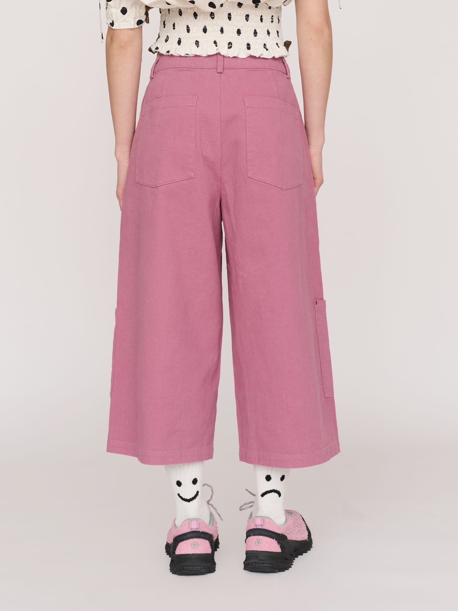 Colin Pink Cropped Trousers – Lazy Oaf