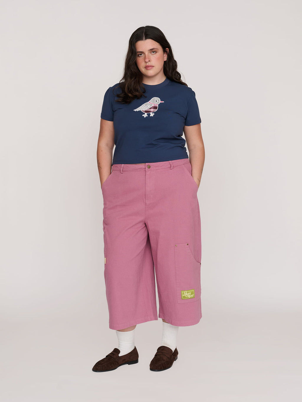 model:Bella wears size 38 and is 5’10”