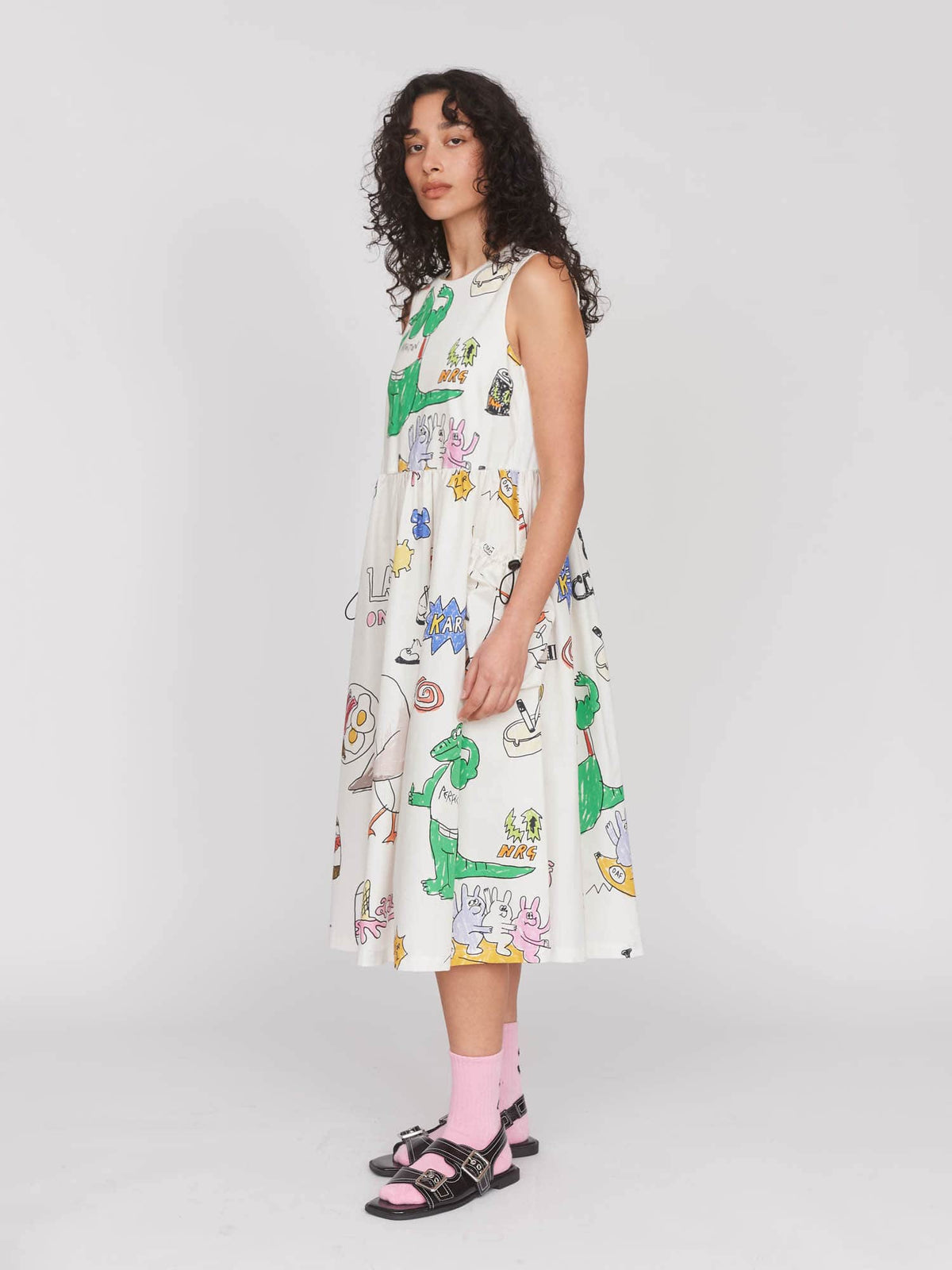 model:Seren wears size S and is 5’8”