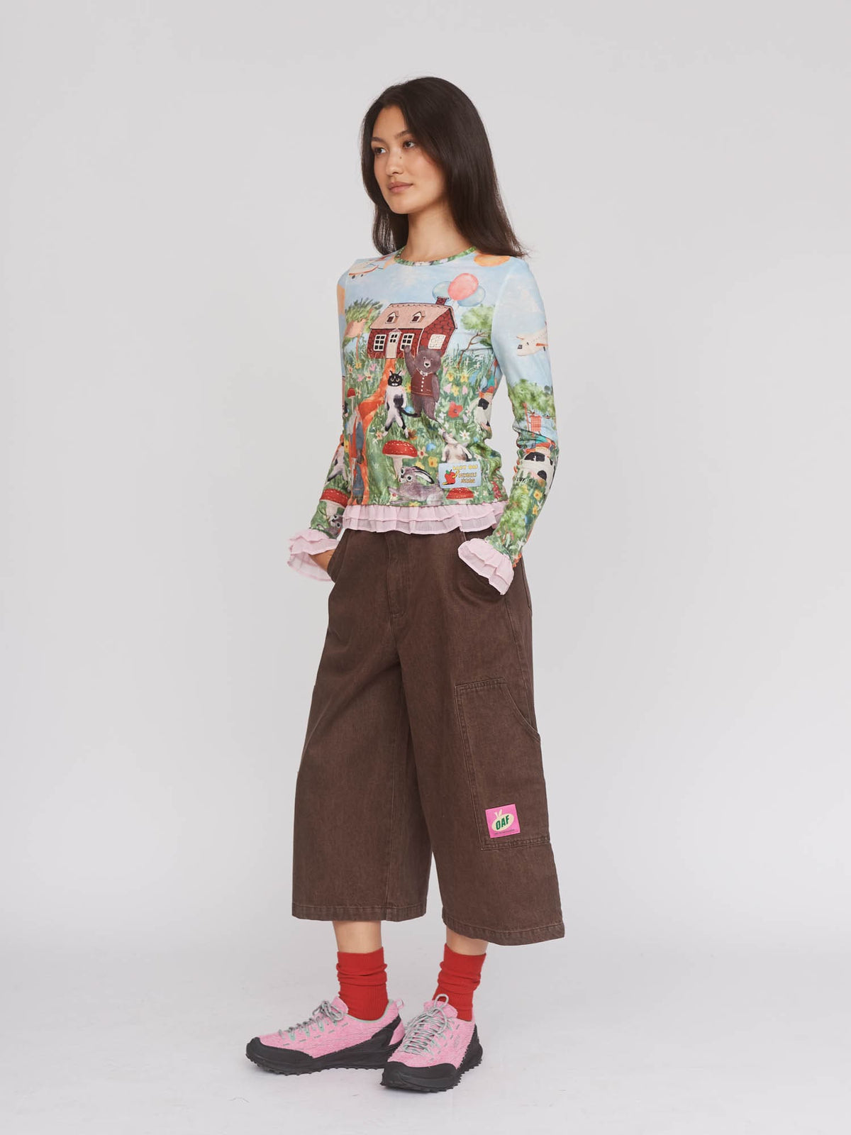 model:Aira wears size S and is 5’9”